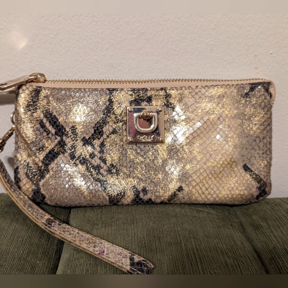 DKNY Donna Karan Genuine Suede Leather Snakeskin embossed Wristlet Wallet Clutch